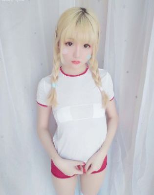 莫菁