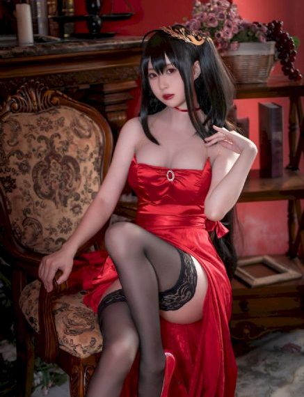 洞内泉滴滴洞外草萋萋杜甫